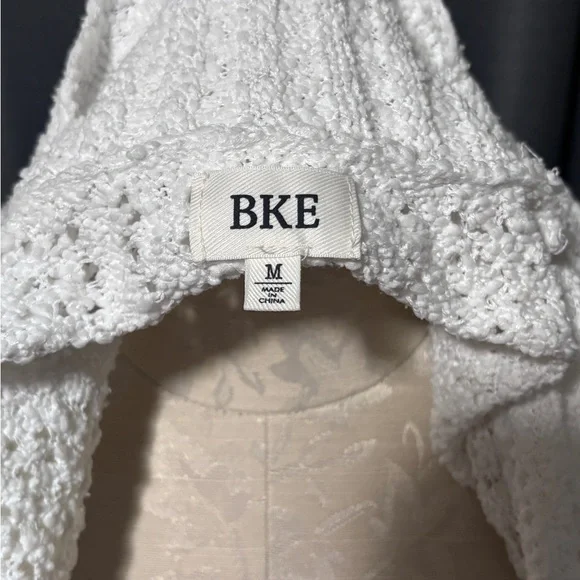 BKE White Knit Cardigan - Picture 3 of 6